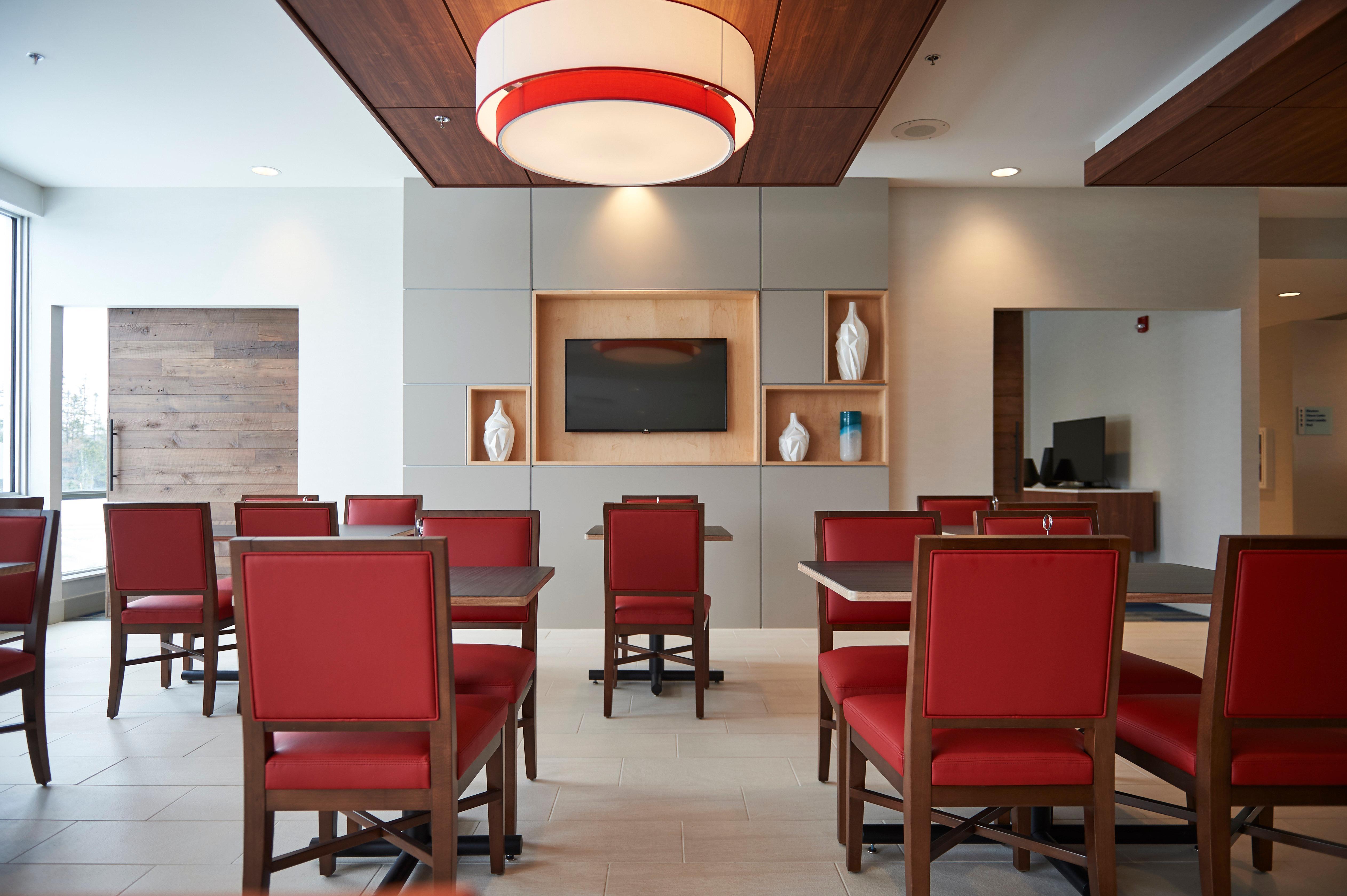 Holiday Inn Express & Suites St. John'S Airport By Ihg Zewnętrze zdjęcie