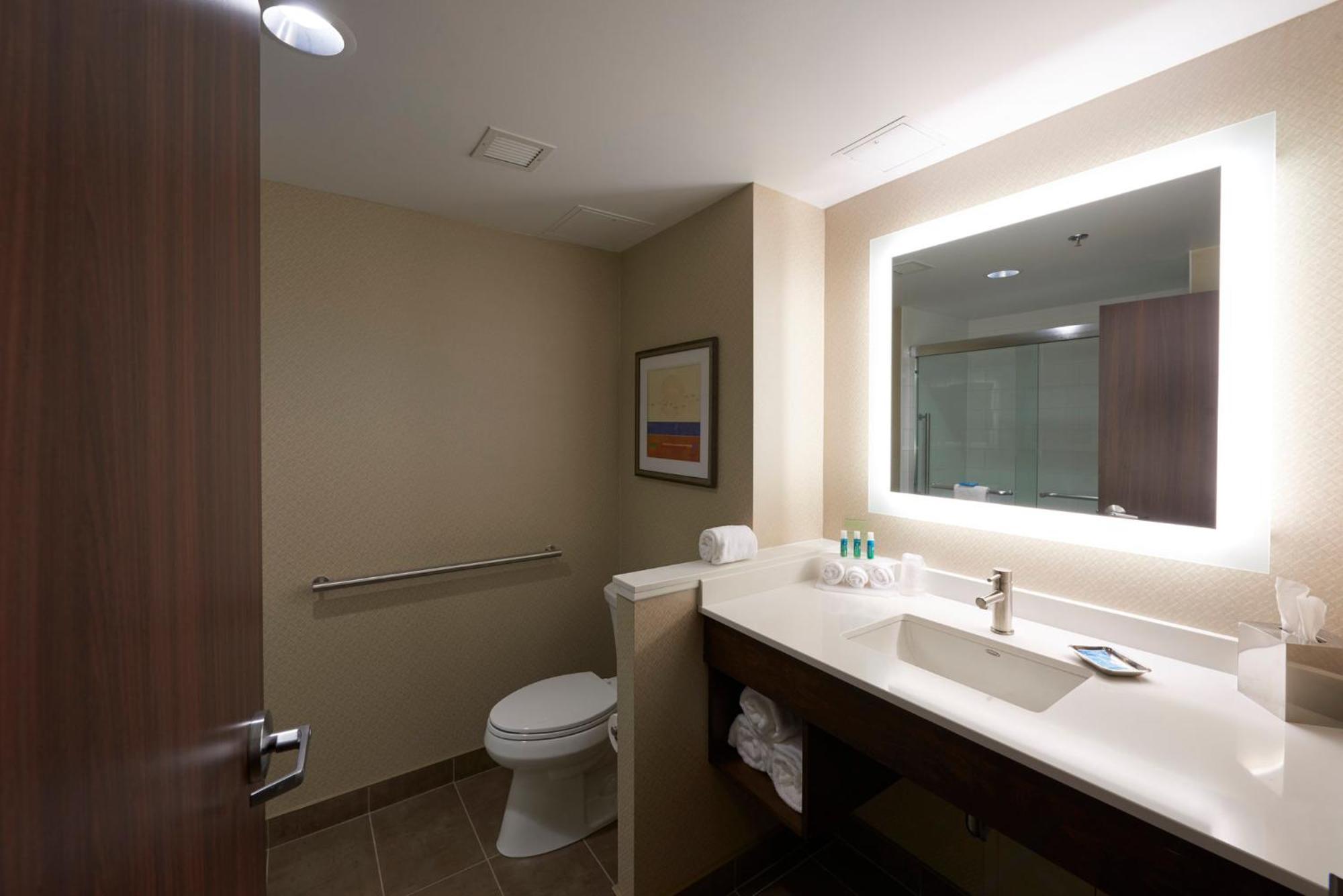 Holiday Inn Express & Suites St. John'S Airport By Ihg Zewnętrze zdjęcie