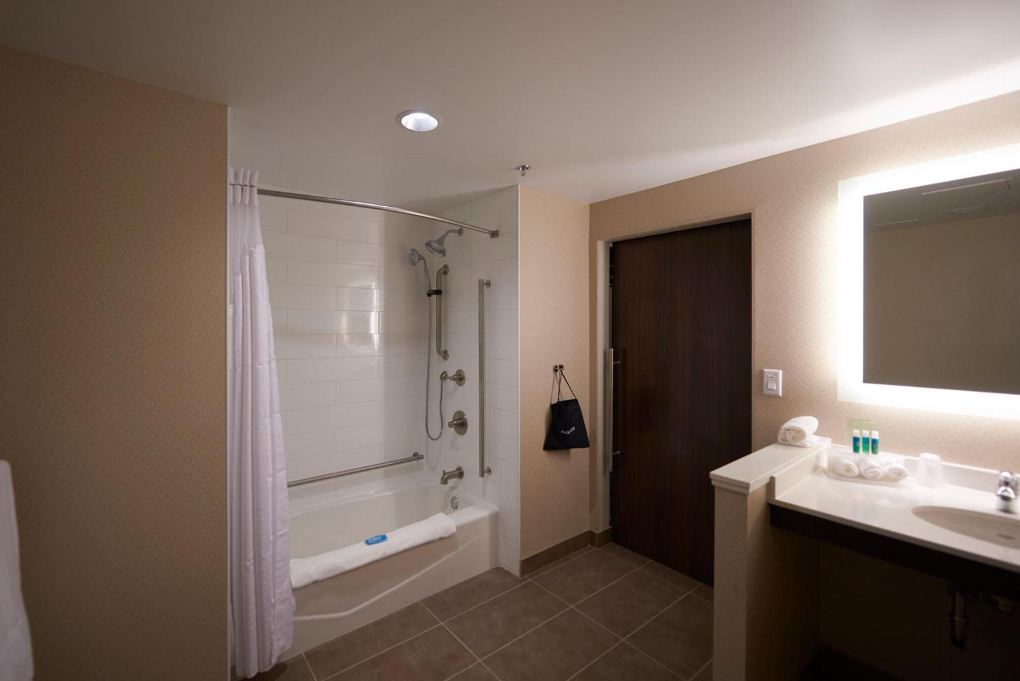 Holiday Inn Express & Suites St. John'S Airport By Ihg Zewnętrze zdjęcie