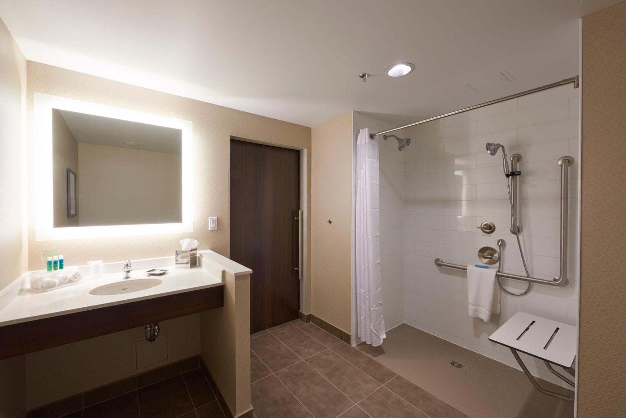 Holiday Inn Express & Suites St. John'S Airport By Ihg Zewnętrze zdjęcie