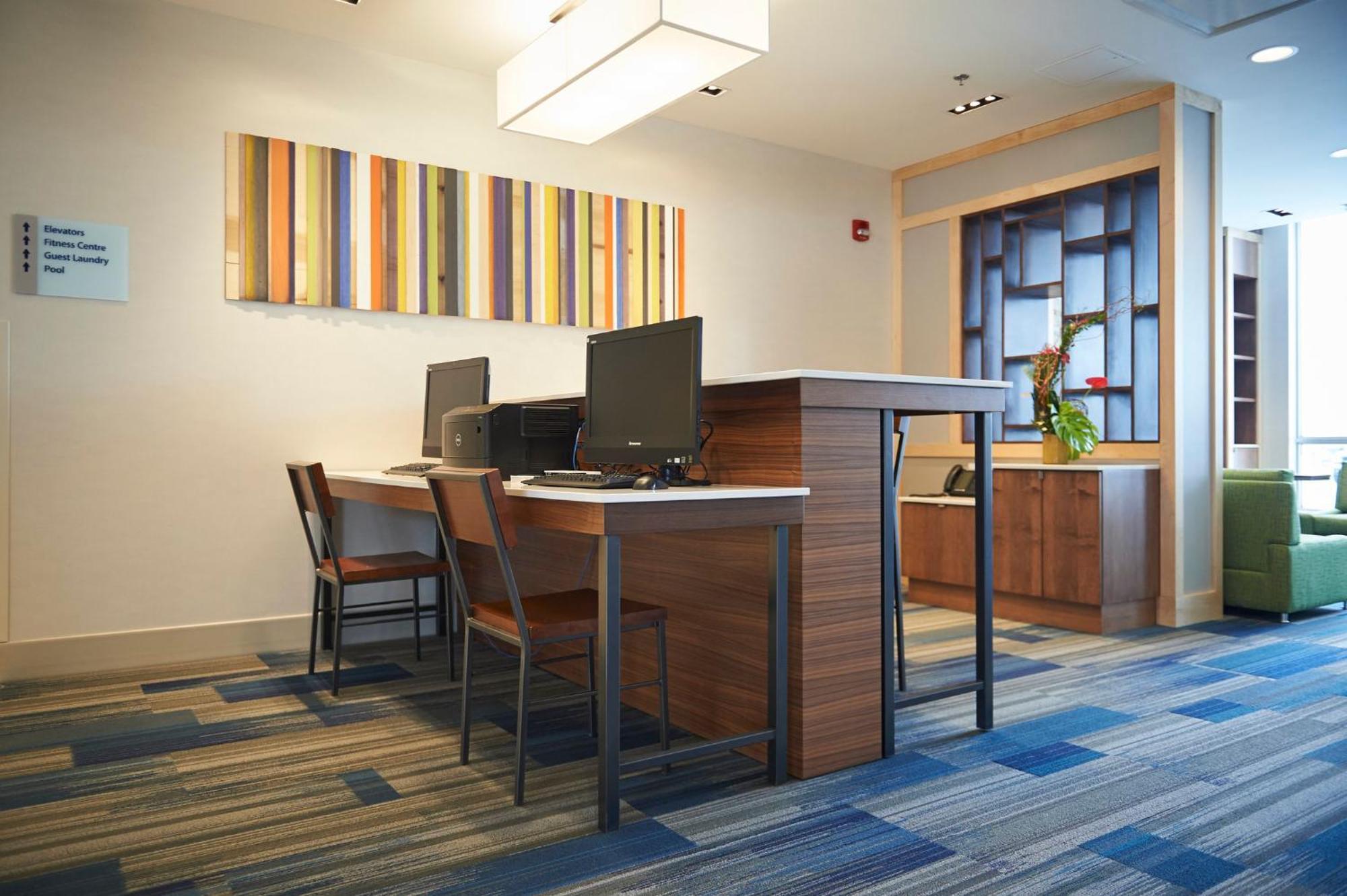 Holiday Inn Express & Suites St. John'S Airport By Ihg Zewnętrze zdjęcie
